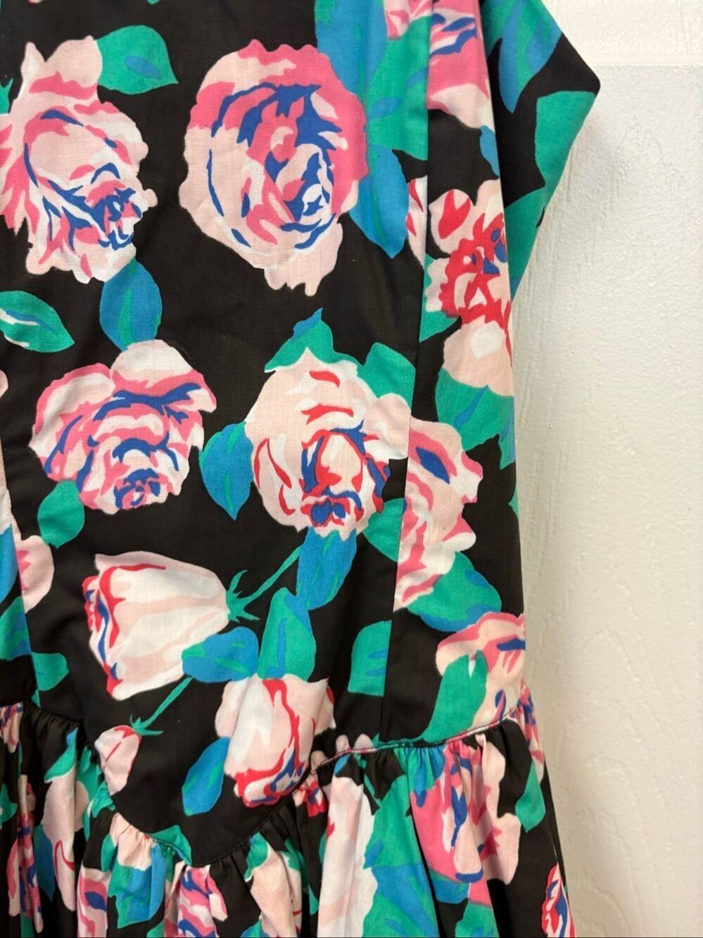 Vintage Floral Layered Ruffled Dress - Picture 4 of 7